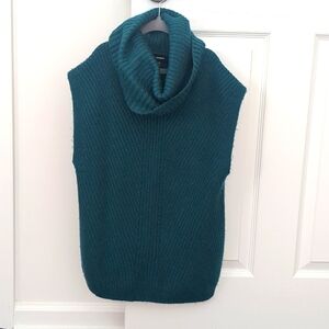 NEW with Tags! Express Ribbed Turtleneck Sweater Vest, XS